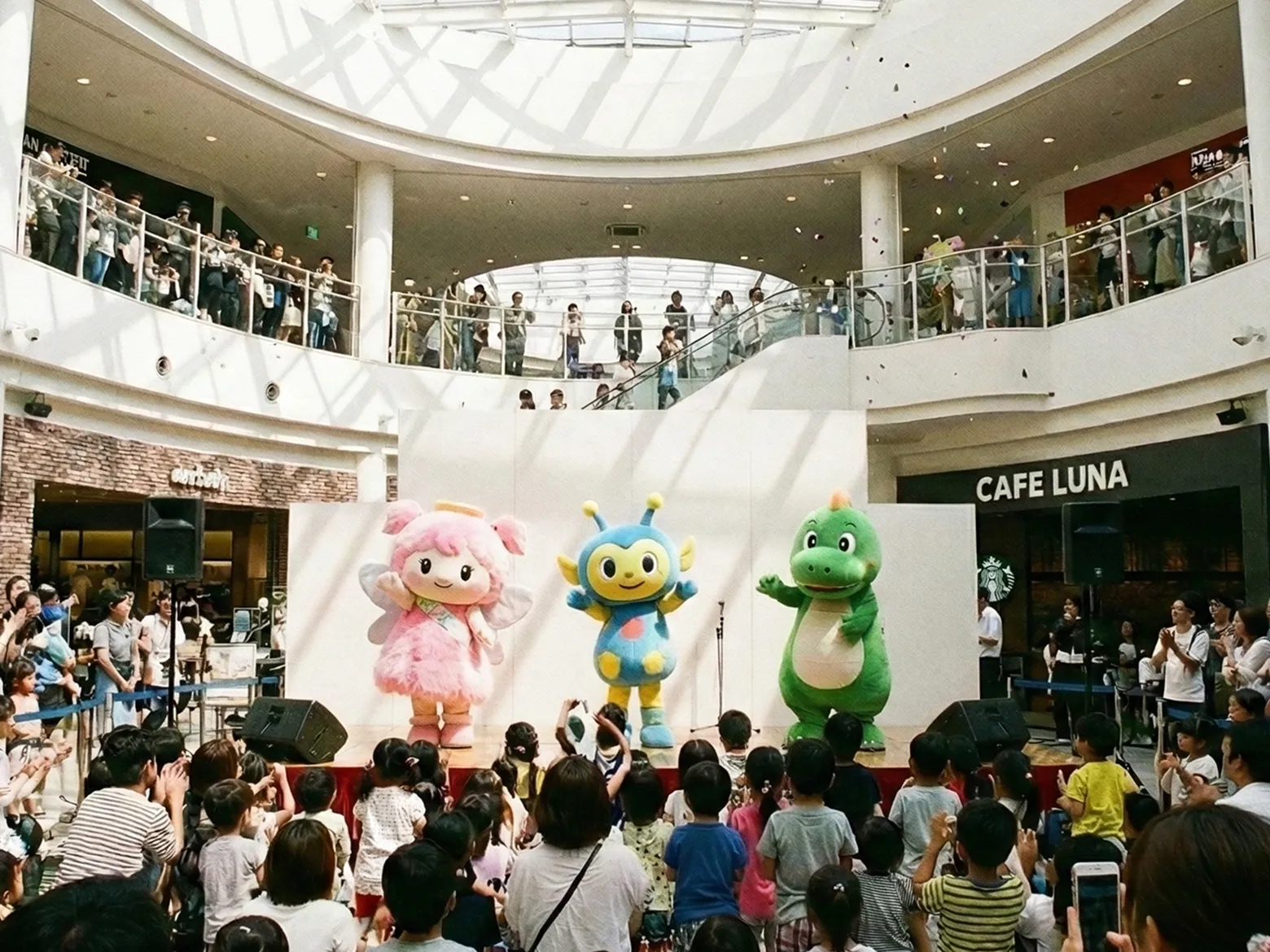 キャラクターショー