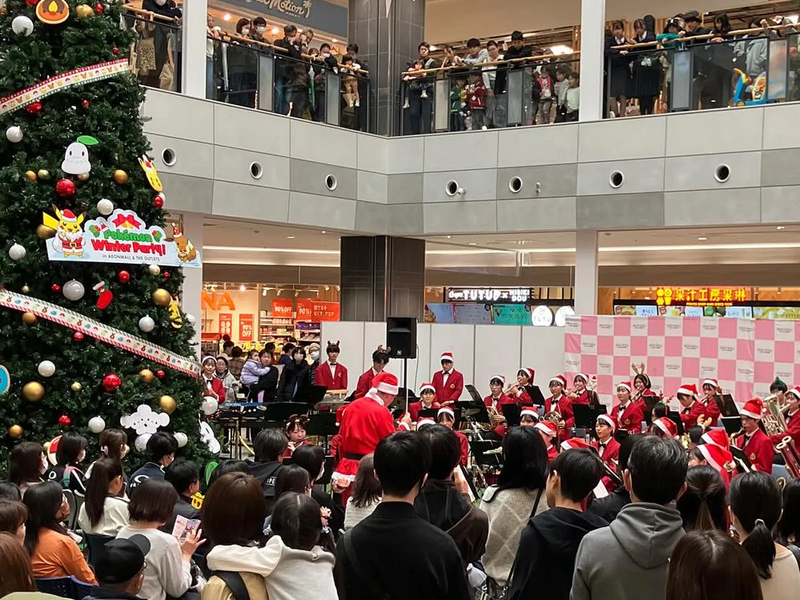 クリスマスツリー点灯式