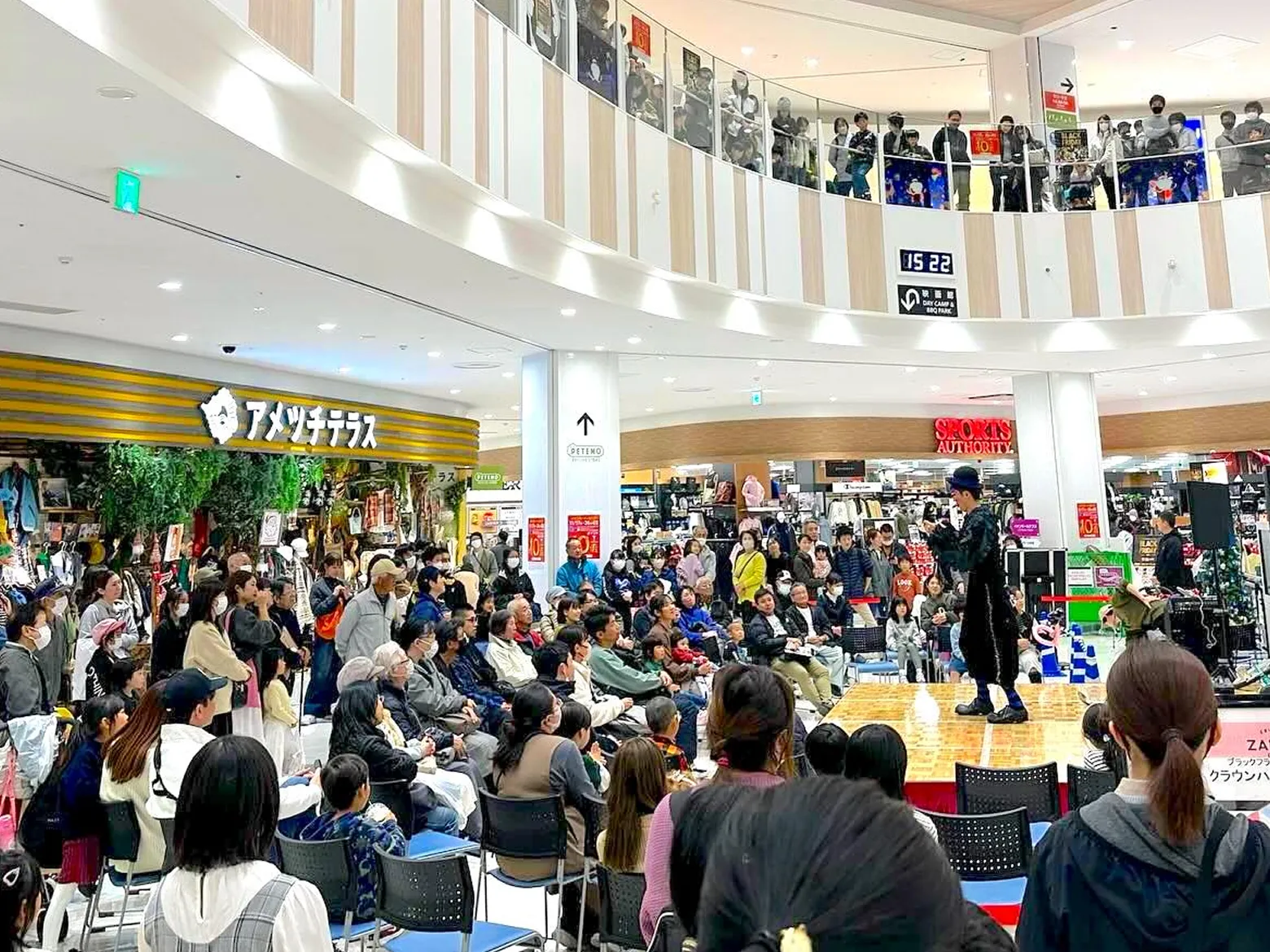 大道芸人パフォーマンス